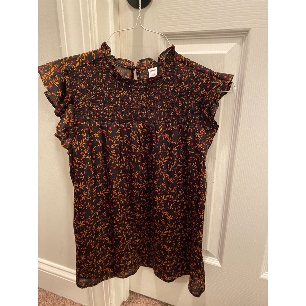 Sleeveless Blouse‎